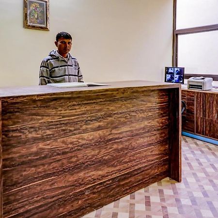 Oyo 67335 Hotel Madhuban Ajmer Esterno foto