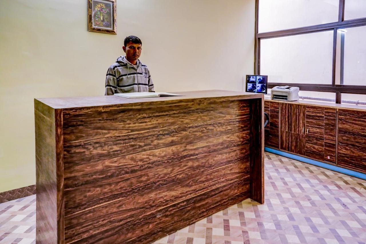 Oyo 67335 Hotel Madhuban Ajmer Esterno foto