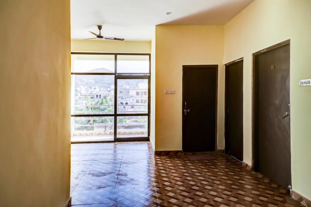 Oyo 67335 Hotel Madhuban Ajmer Esterno foto